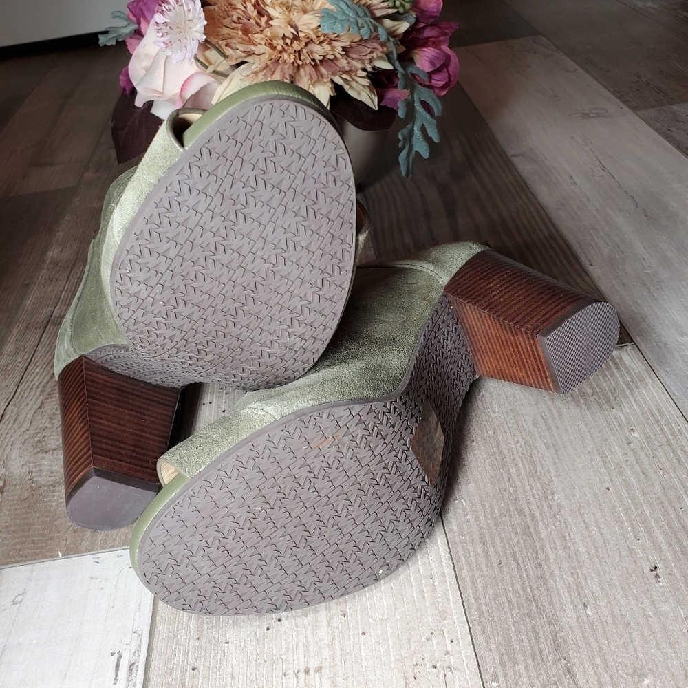 Michael Kors Elsie Cutout Suede Open Toe Booties Olive Green Women's Size 9M NEW - Picture 14 of 16
